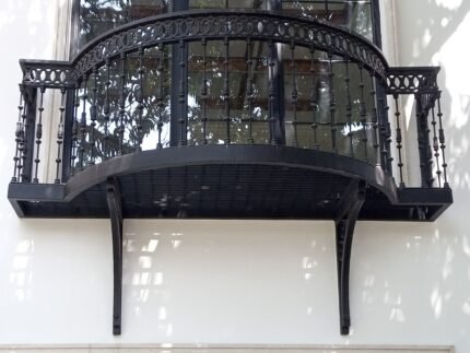 Wrought Iron Railing - Blustrade - Hand forged - Ornamental - Cast Iron - handmade - Metal - Custom made - Staircase - Balcony - Terrace - Fence